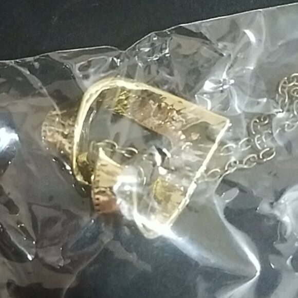 Heart Shaped Measuring Tape Pendant Necklace - Picture 4 of 6